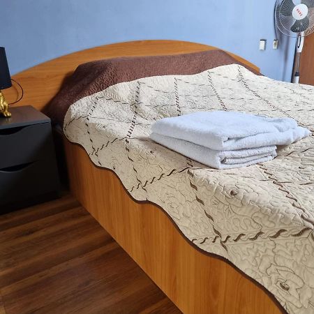 קלוז'-נאפוקה Penthouse Apartament 2 Floors, 2 Bedroom , 2 Bath, 120 Sqm , Inside Yard Parking מראה חיצוני תמונה